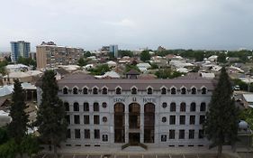 Leon Hotel Spa Ganja